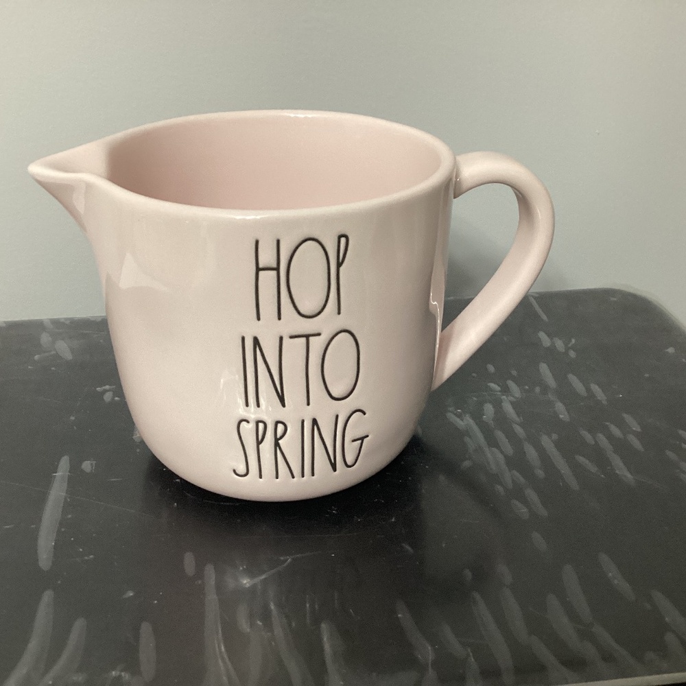 Rae Dunn hop into spring Measuring cup